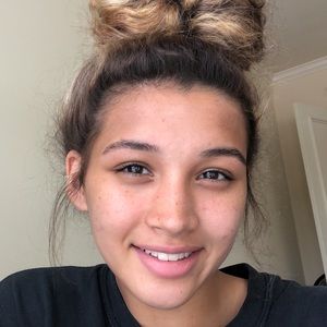 Meet your Posher, Raelee